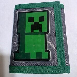 Minecraft Creeper Trifold Wallet Bioworld Grey Green Nylon Velcro Gaming Wallet